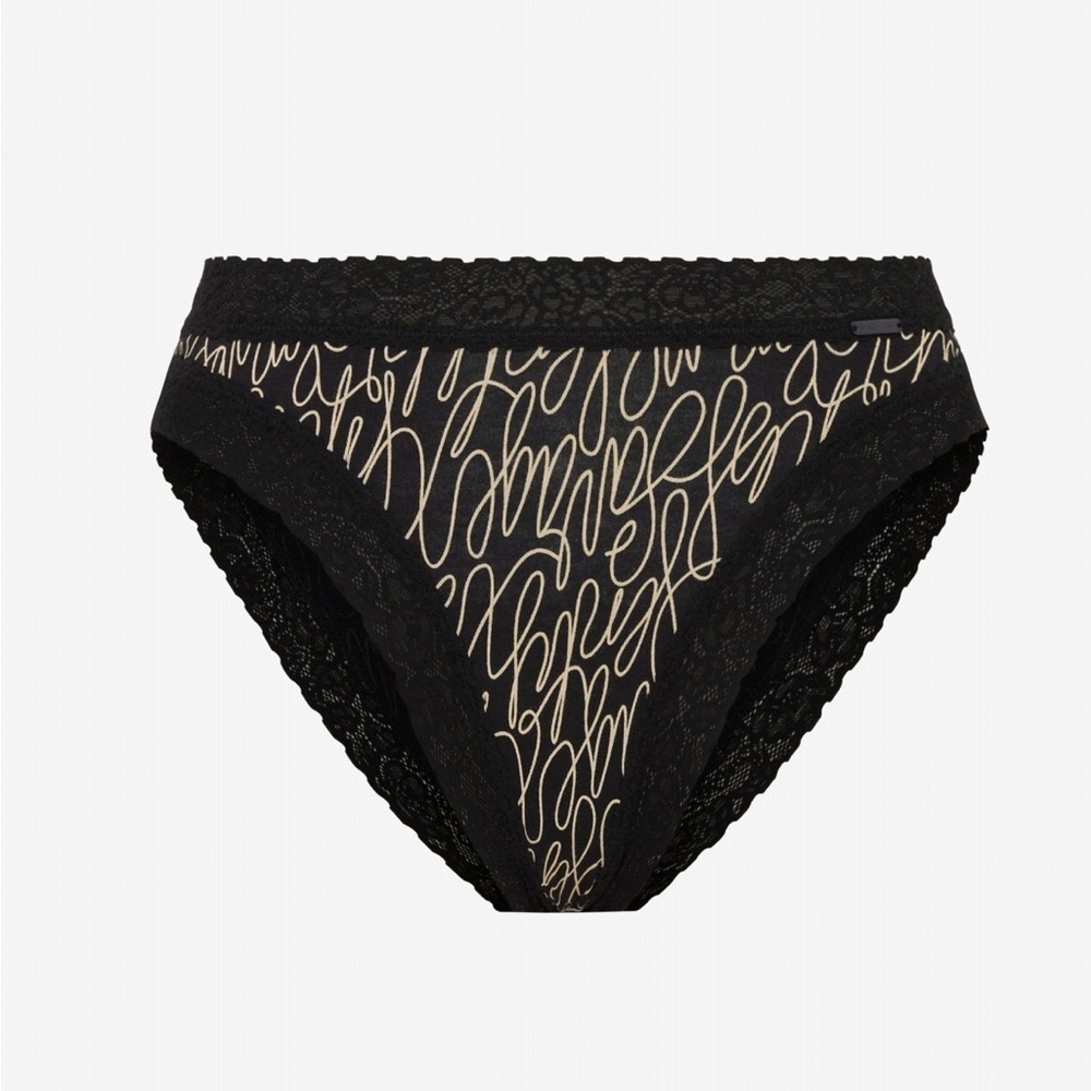 Savage fenty COTTON ESSENTIALS LACETRIM CHEEKY PANTY BLACK CAVIAR SIGN OFF PRINT